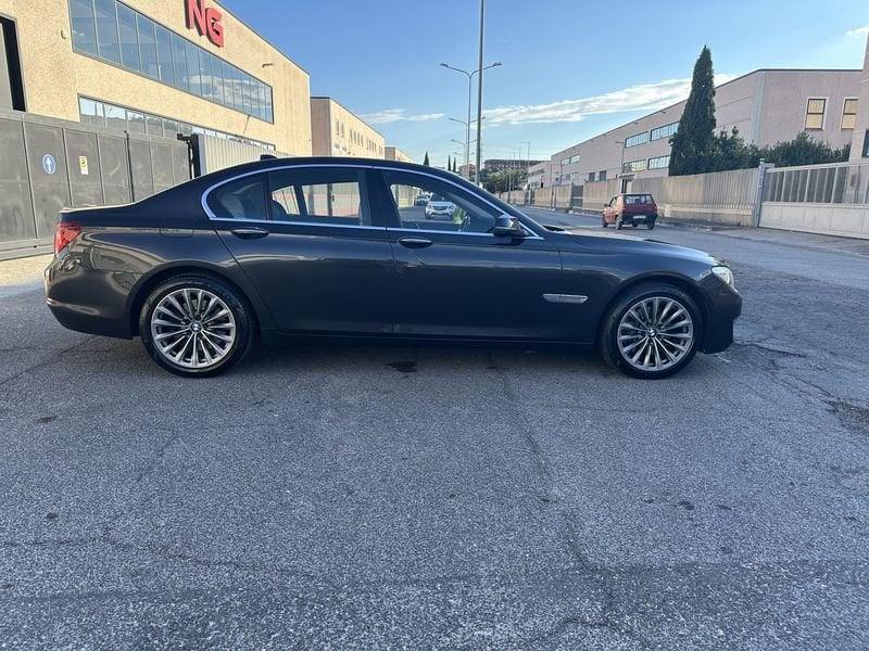 BMW Serie 7 730d Eccelsa automatica