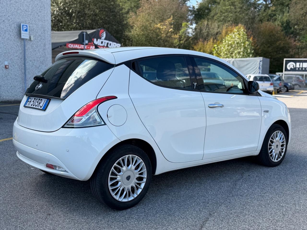 Lancia Ypsilon 1.2 69 CV 5 porte*Neopatentati*Cinghia Fatta*