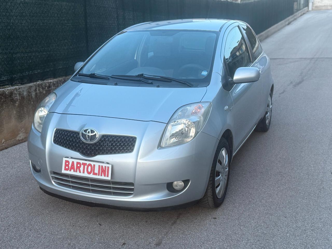 Toyota Yaris 1.4 D-4D 3 porte Sol