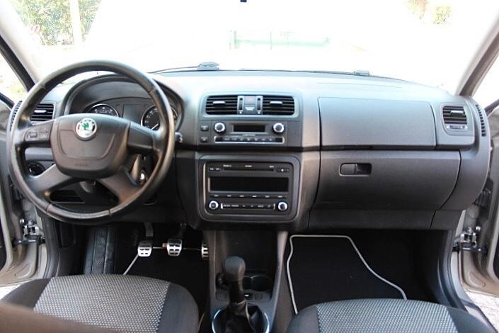 Skoda Roomster 1.2 TSI 86CV Scout CROSSOVER ASSETTO RIALZATO CLIMA AUTOMATICO SENSORI PARK