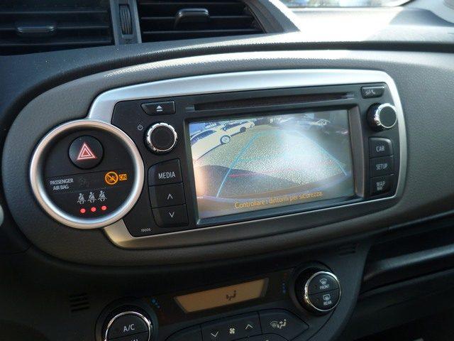 TOYOTA Yaris 1.0 5 porte Lounge