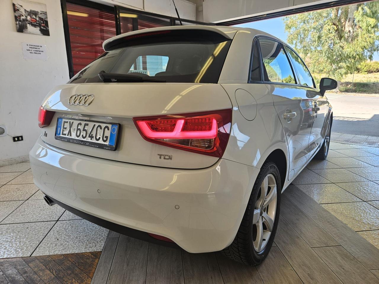 Audi A1 SPB 1.6 TDI Sline 90cv neopatentati