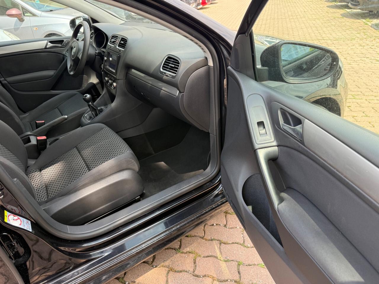 Volkswagen Golf 1.6 TDI DPF 5p. Highline