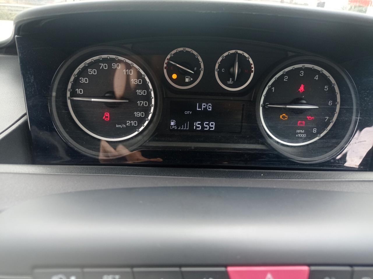 Lancia Ypsilon 1.2 69 CV 5 porte GPL di serie Ecochic Gold