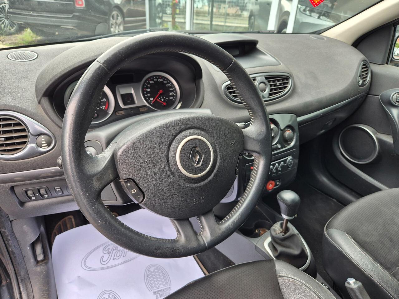 Renault Clio le iene 1.4 99cv GPL