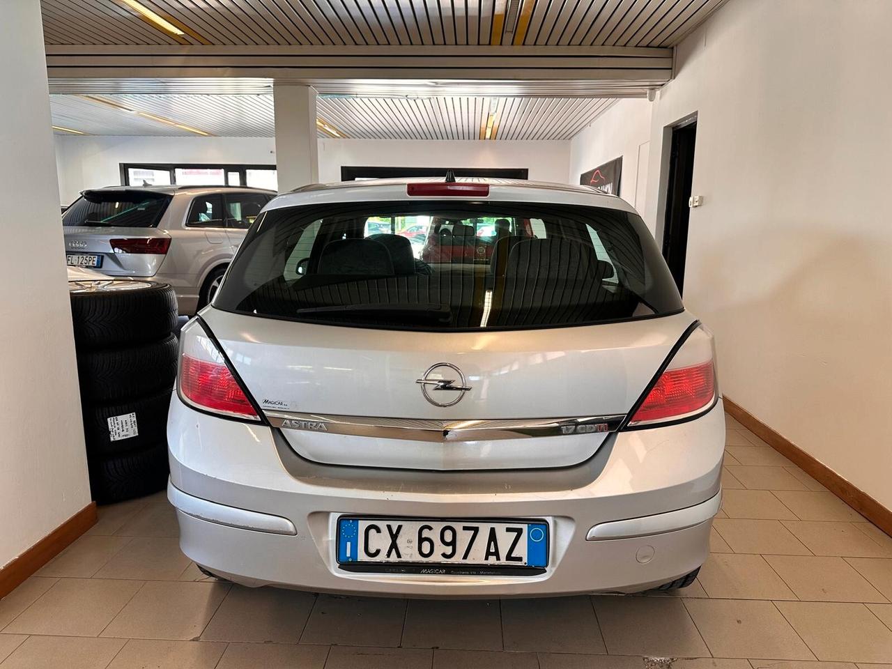 Opel Astra 1.7 CDTI 101CV 5 porte Cosmo