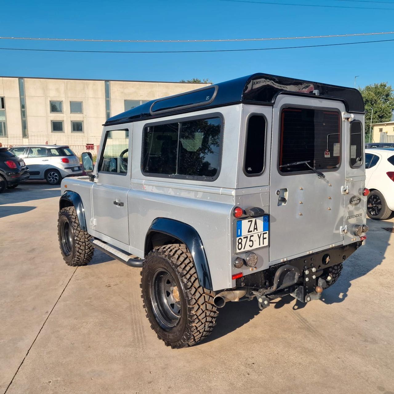Land Rover Defender 2.5 td5 DA VETRINA 6 POSTI A SEDERE