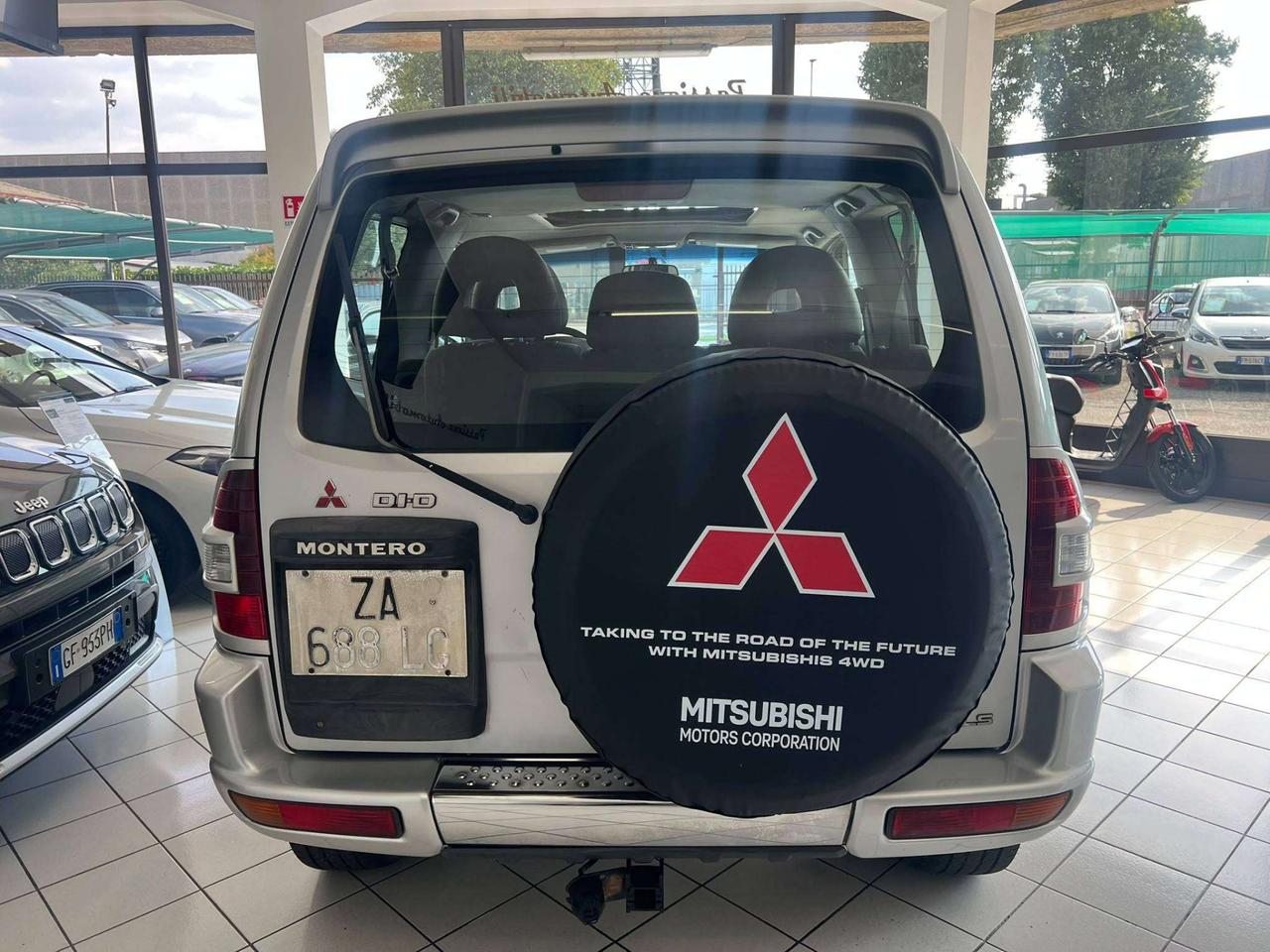 Mitsubishi Pajero Pajero III 3p 3.2 tdi 16v di-d G