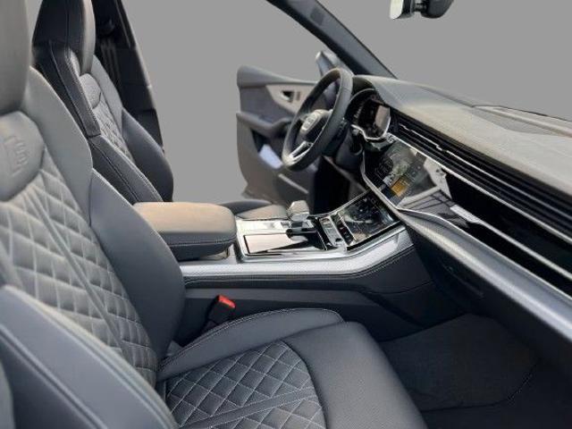 AUDI SQ8 SUV TFSI quattro tiptronic sport attitude