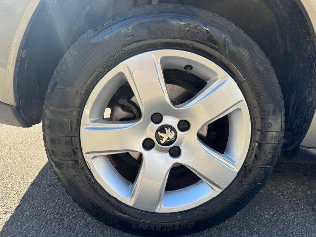 PEUGEOT 3008 BlueHDi 120 EAT6 S&S Allure