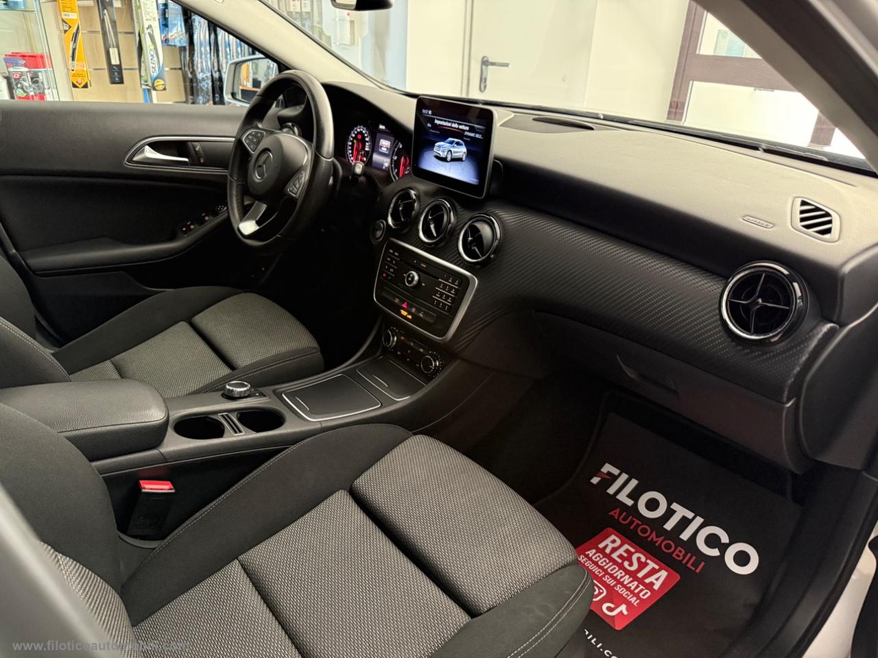 MERCEDES-BENZ GLA 180 d Automatic Business FARI LED - PACK SERIE SPECIALE