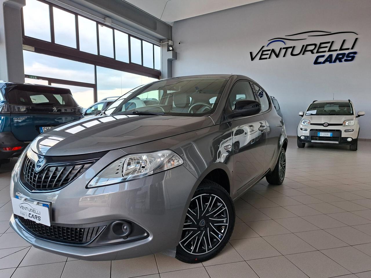 Lancia Ypsilon 1.0 FireFly 5 porte S&S Hybrid Gold