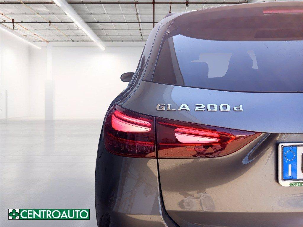 MERCEDES GLA 200 d Executive auto del 2024