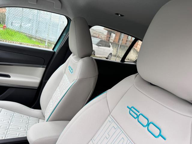 FIAT 600 Hybrid 110 CV DCT MHEV La Prima KM.0