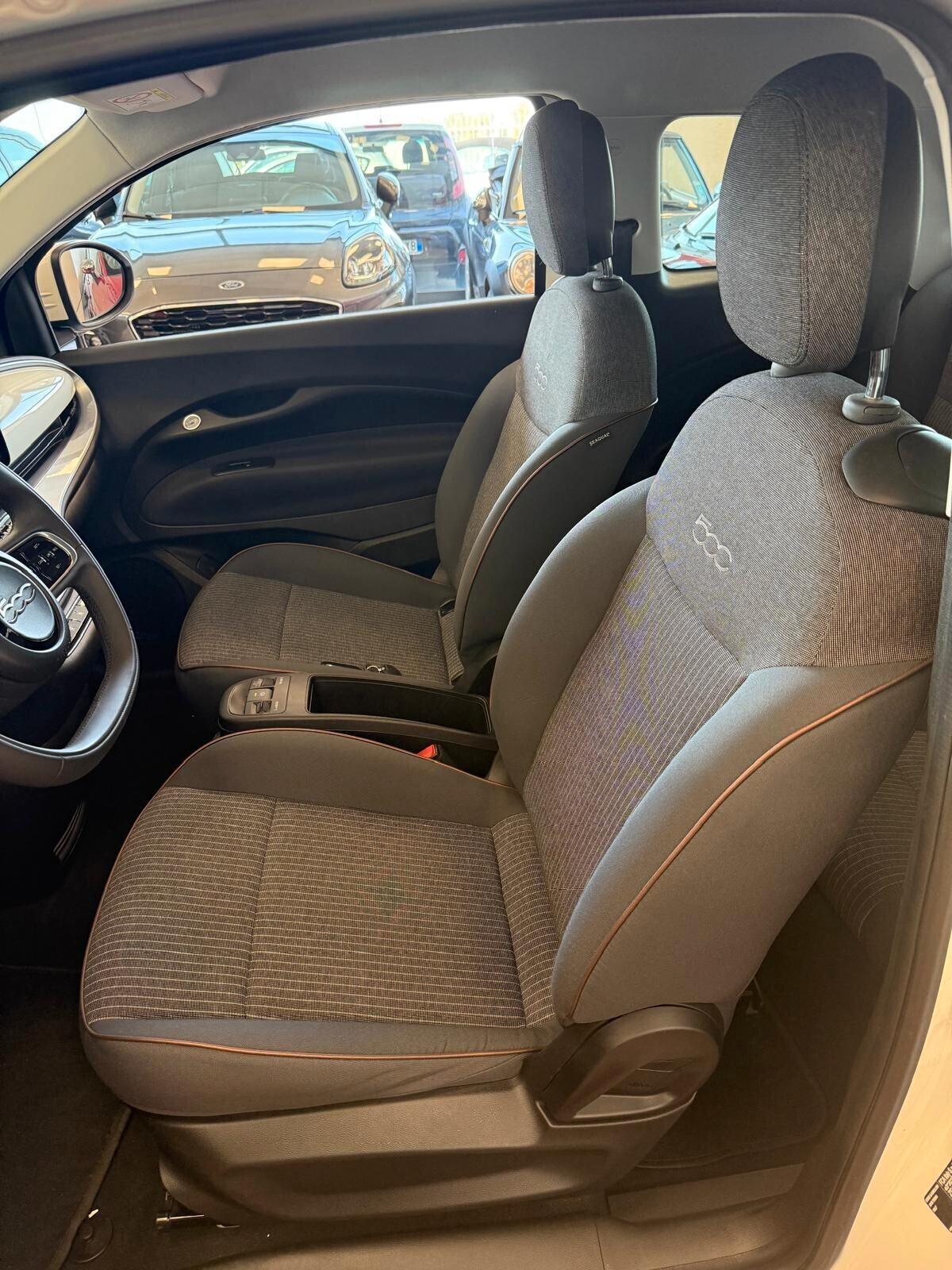 Fiat 500 500e Berlina 42 kWh Icon