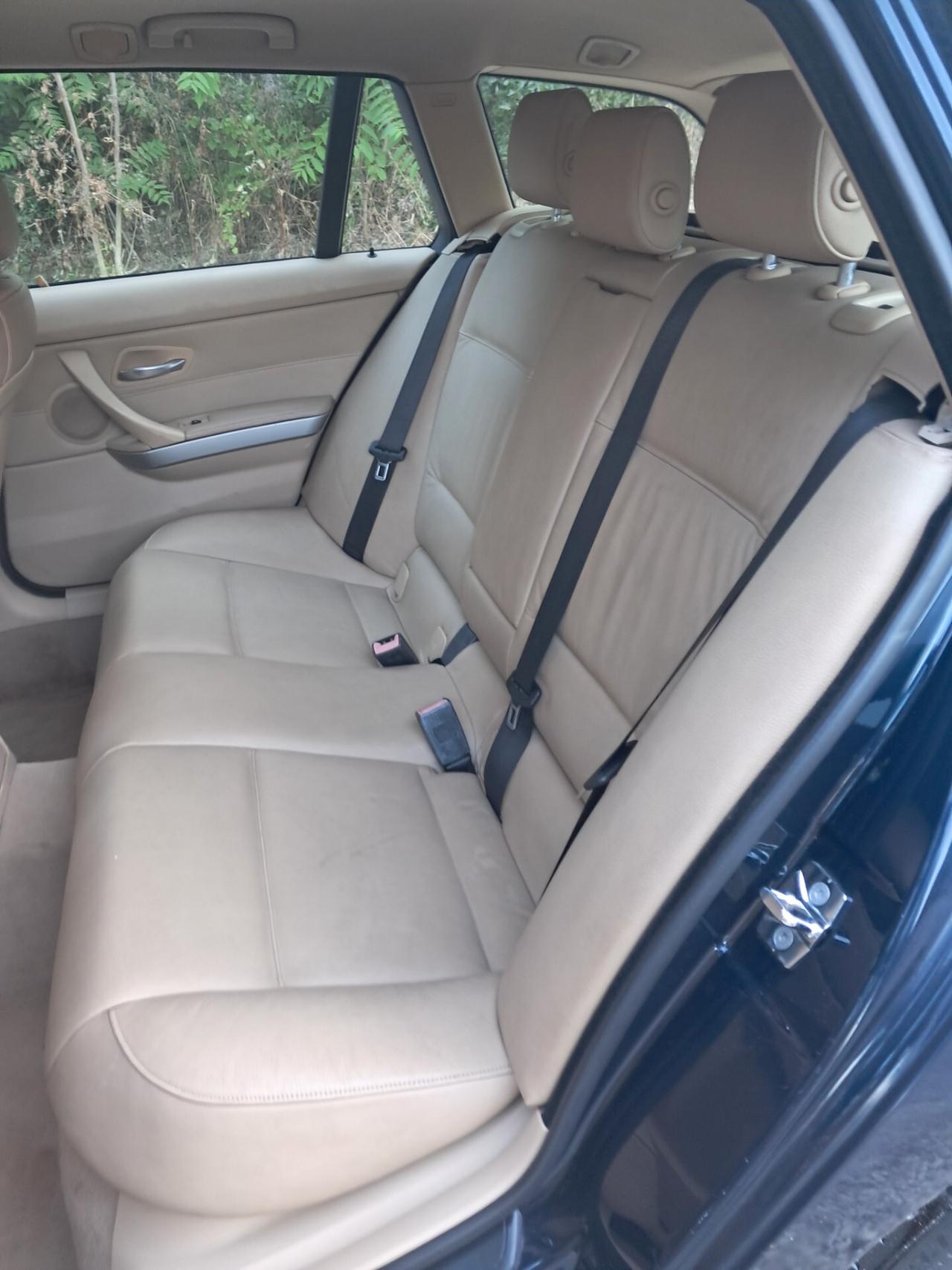 Bmw serie 3 - 320d Futura Touring