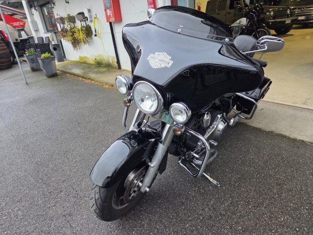 HARLEY-DAVIDSON FLHX Street Glide 1584