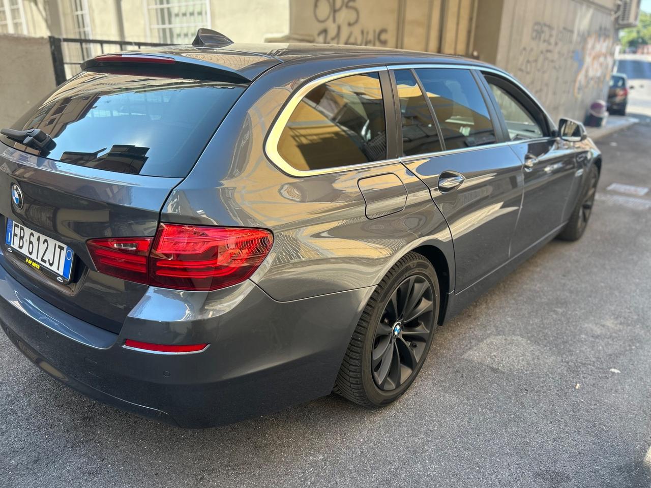 Bmw 520 520d xDrive Luxury