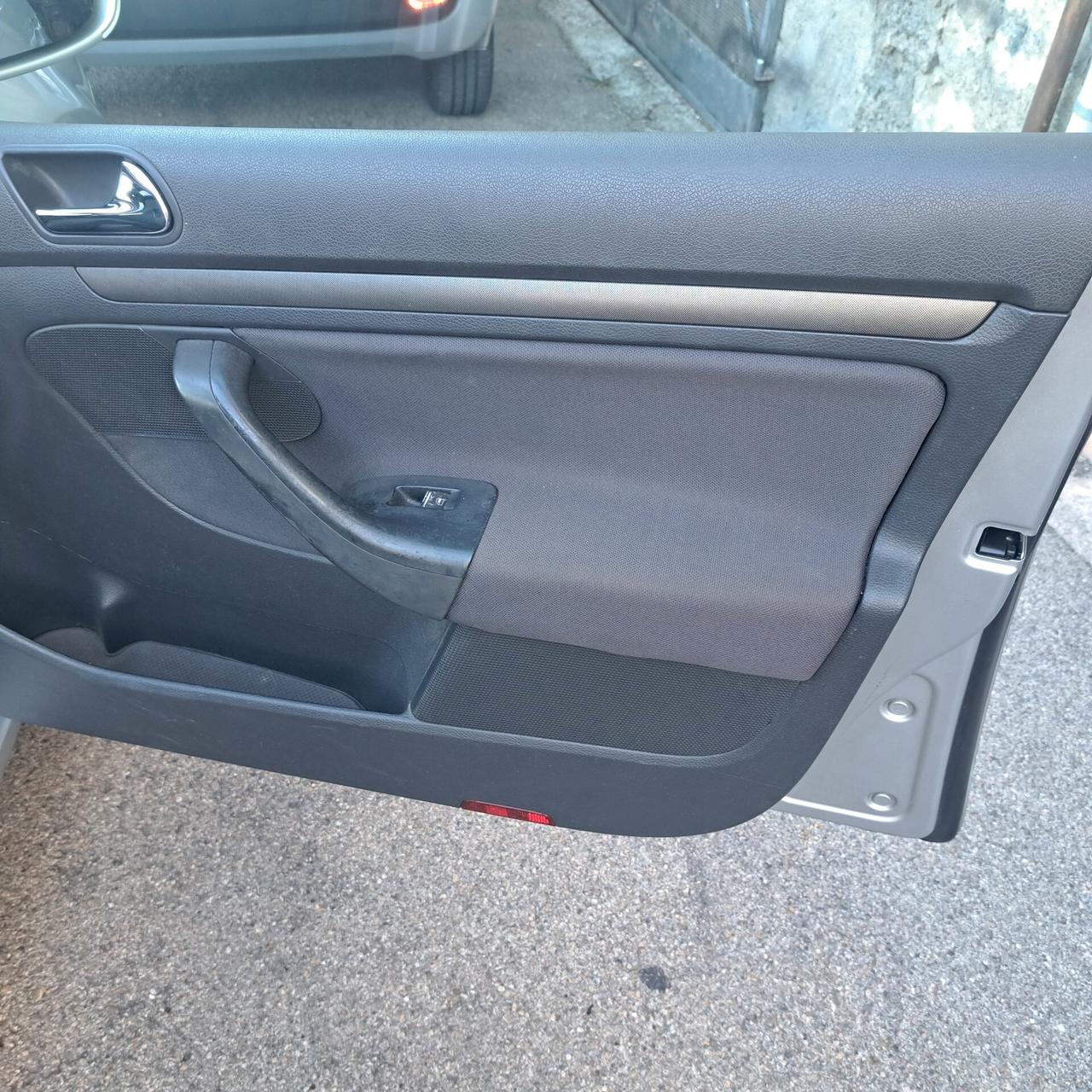 Volkswagen Golf 5 TDI 1900 5p. Comfortline