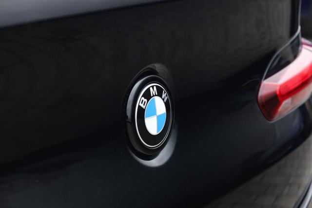 BMW X4 xDrive20i MH48V Msport