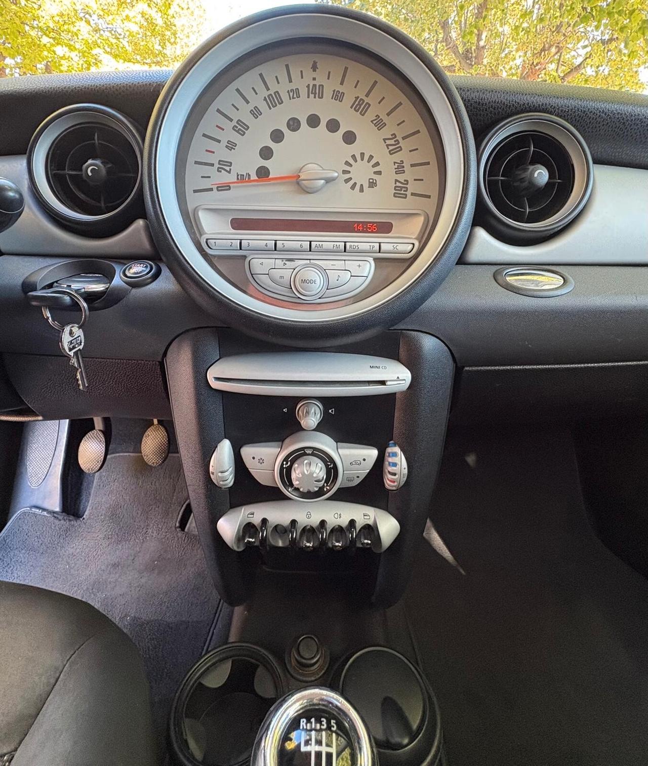 Mini 1.4 16V One (55kW)