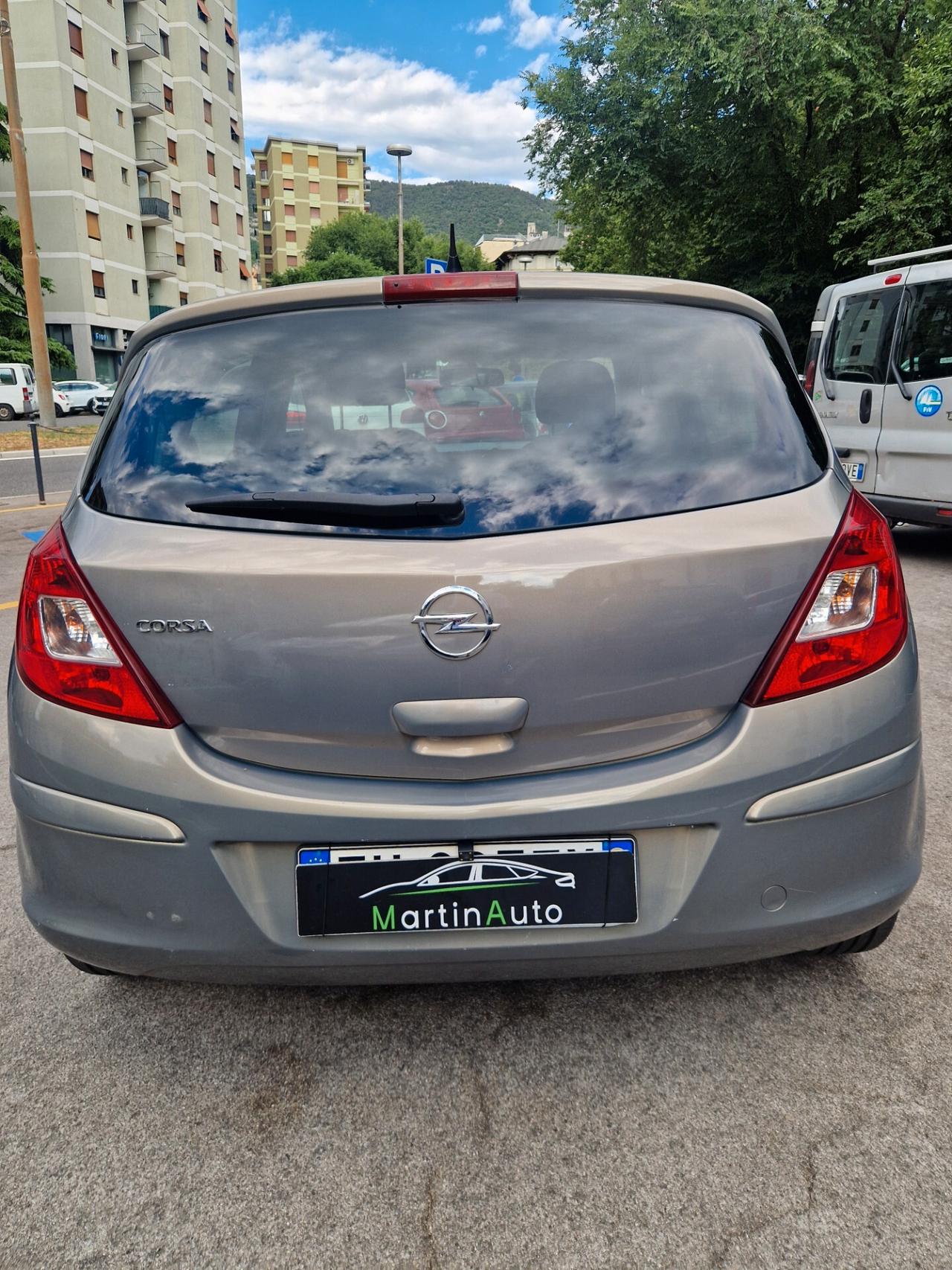 Opel Corsa 1.2 Benz 85CV - Garanzia 12 mesi