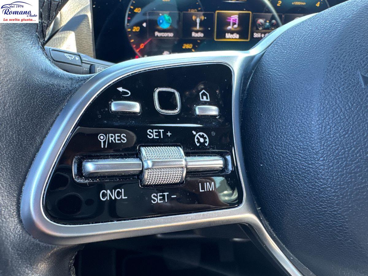 MERCEDES - Classe GLA - 200 d Automatic Sport#PACK LUCI AMBIENTE!