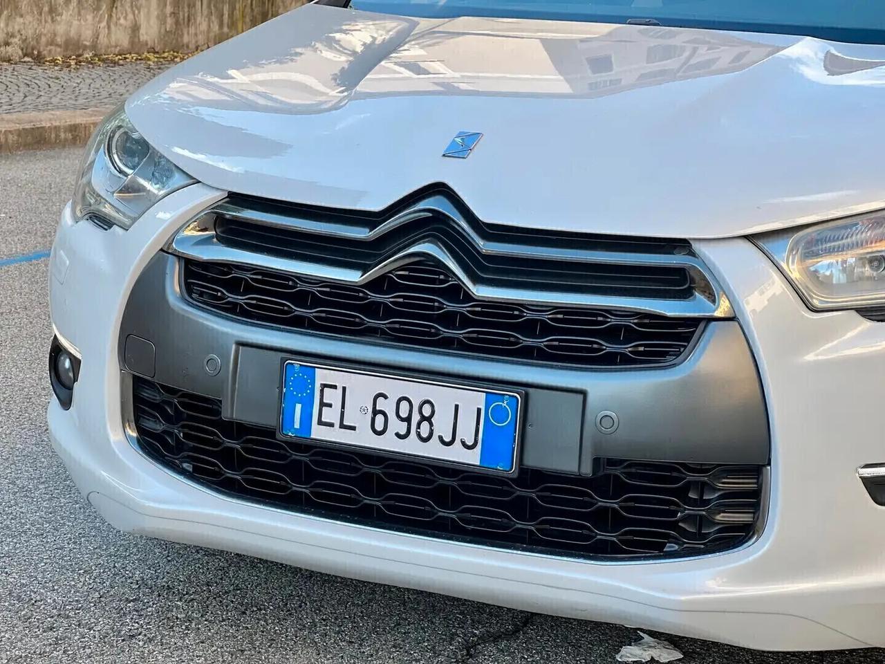 DS Automobiles DS 4 1.6 VTi Benz 120cv So Chic