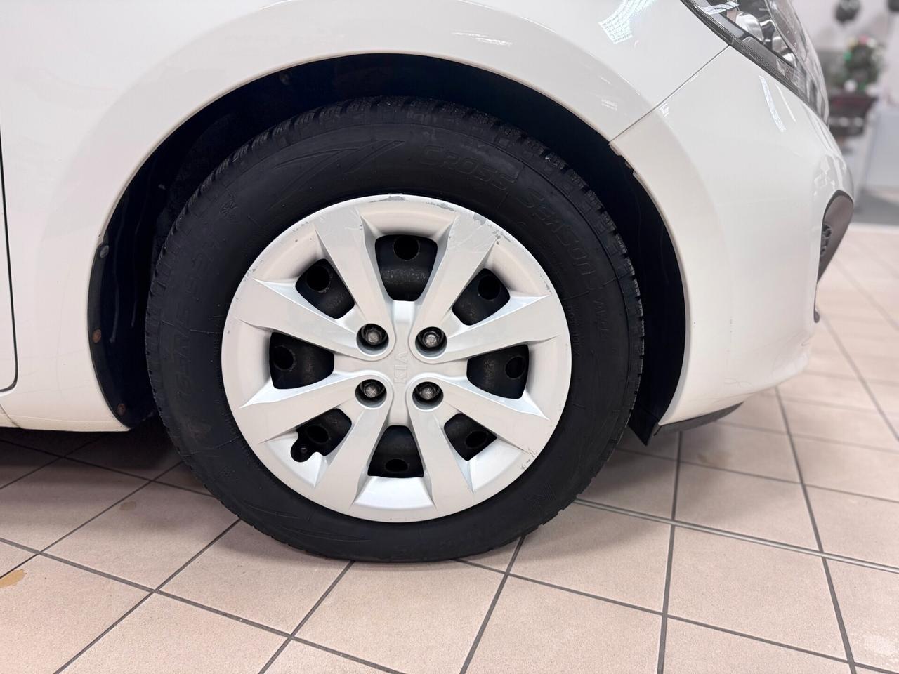 Kia Rio 1.4 CRDi WGT 5p. EX