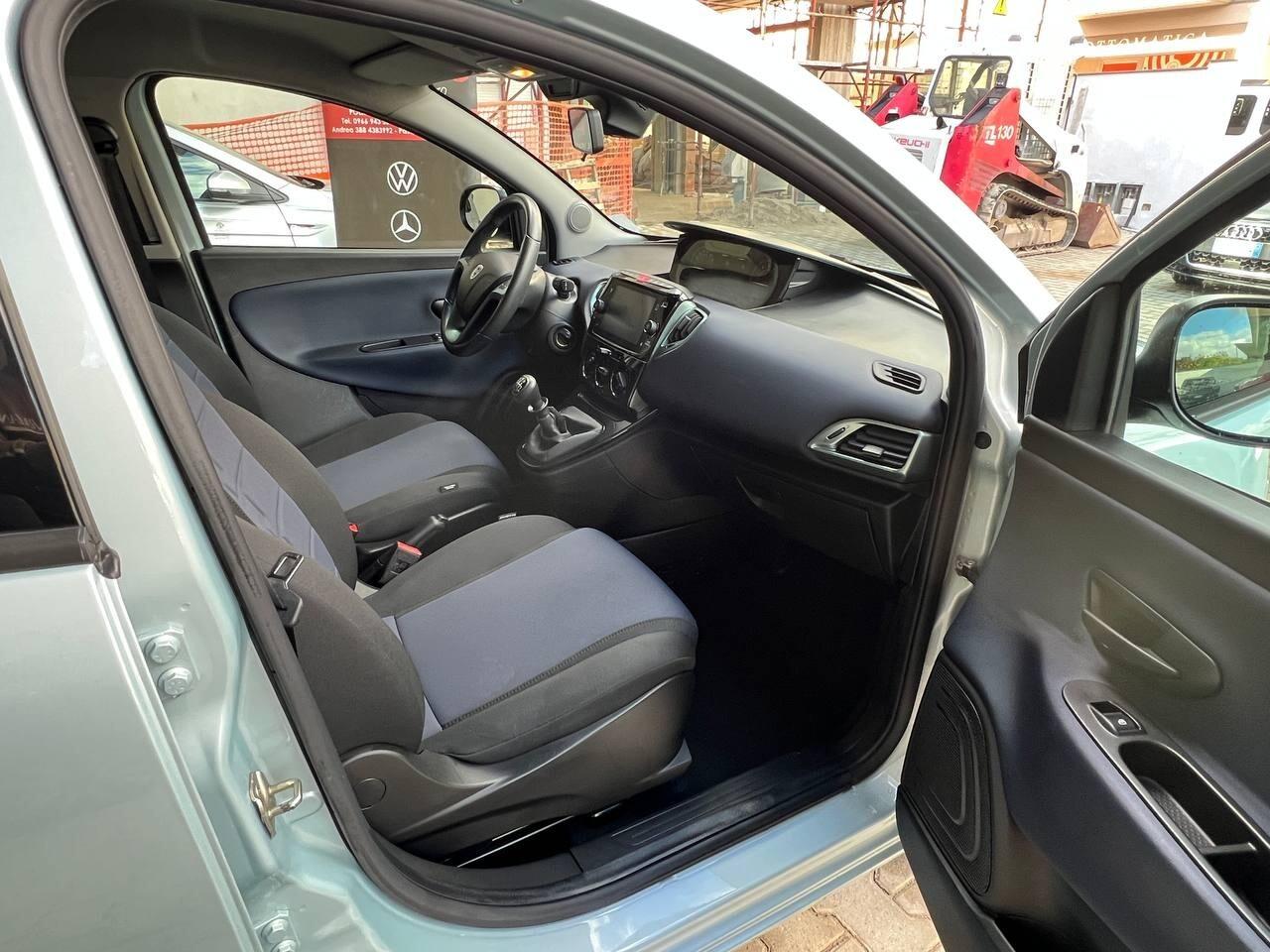 Ypsilon 1.0 firefly hybrid Alberta Ferretti