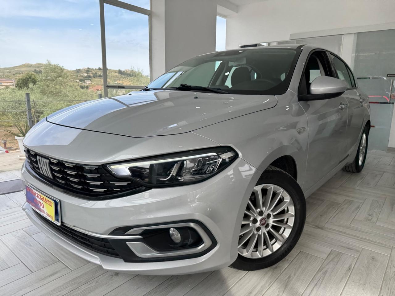 Fiat Tipo 1.6Mjt 5P 130CV LOUNGE+FULL LED/NAV2022