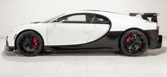 BUGATTI Chiron CHIRON PUR SPORT 8.0 W16 1500HP "1 OF 60"