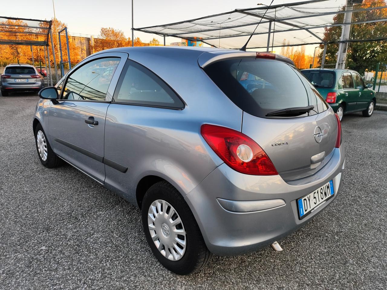 Opel Corsa 1.2 3 porte Enjoy