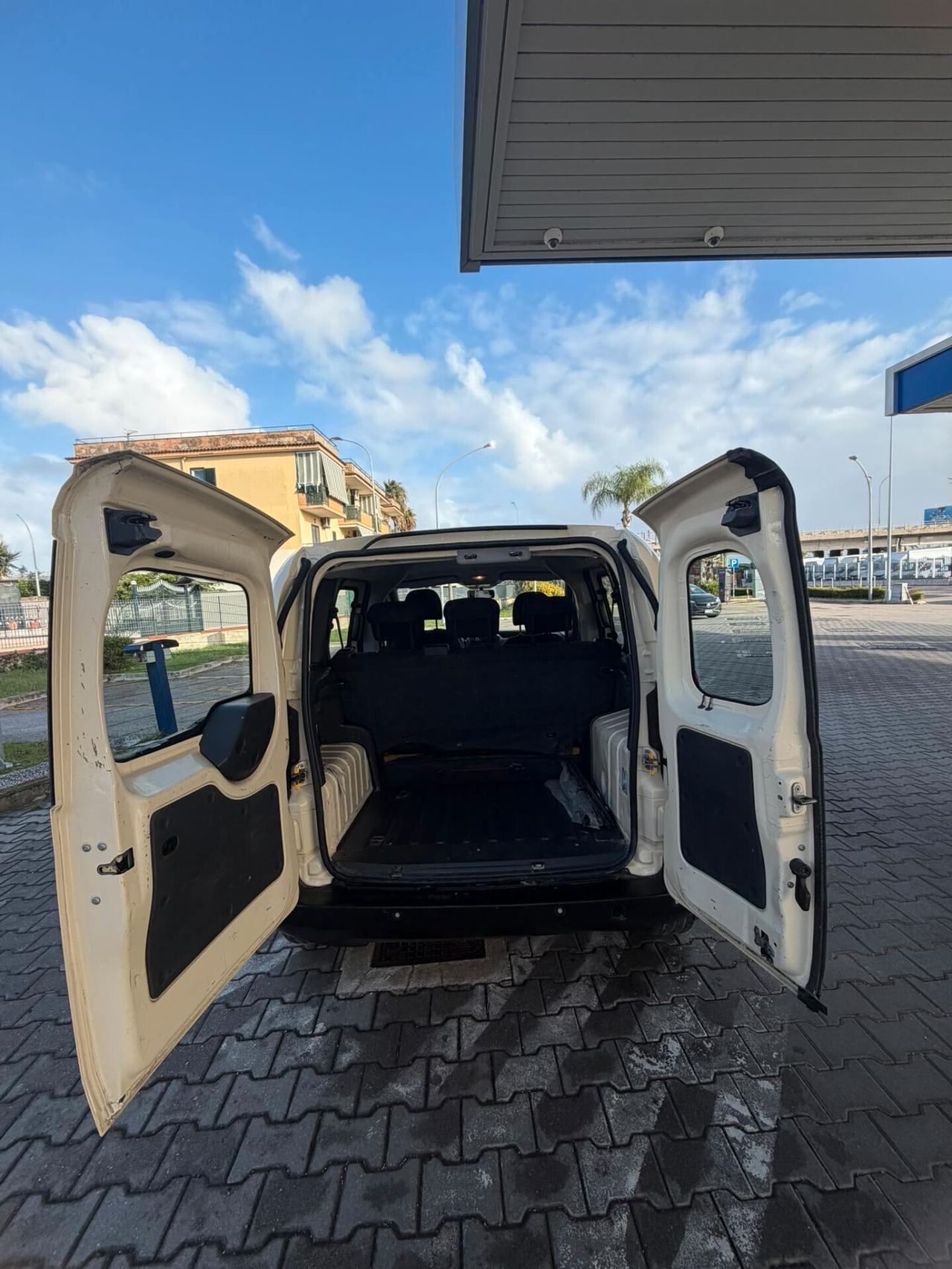 Fiat Fiorino 1.3 MJT 75CV Combi Semivetrato