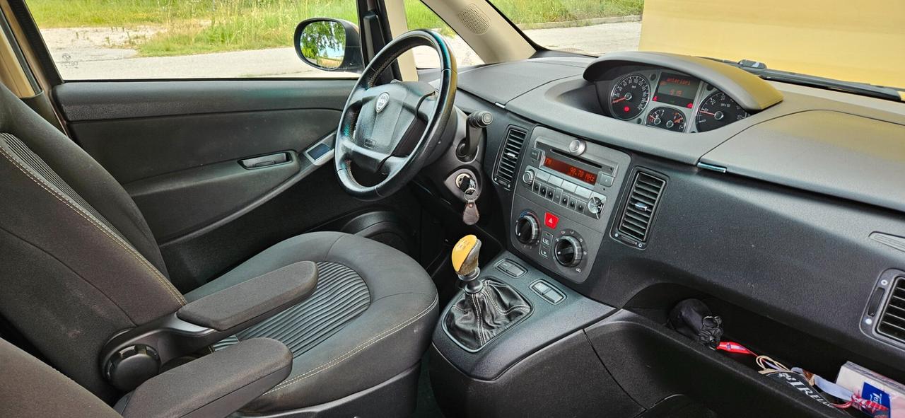 Lancia MUSA 1.4 Argento Ecochic GPL