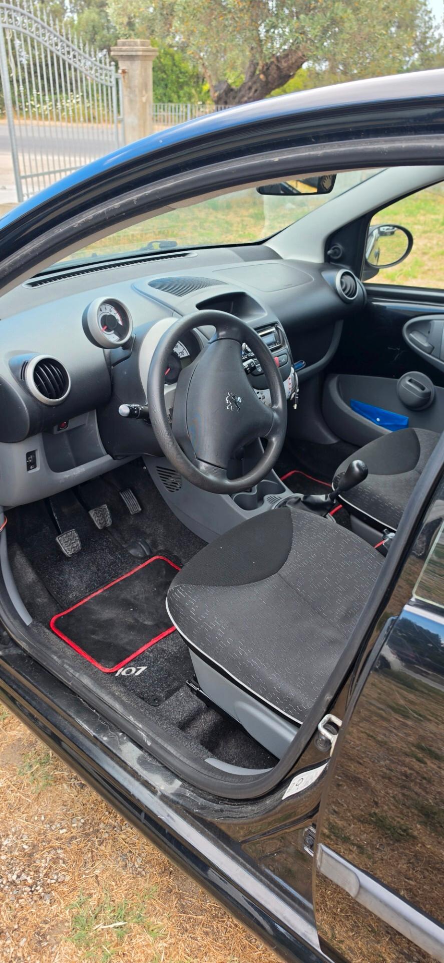 Peugeot 107 1.0 68CV 5p. Desir