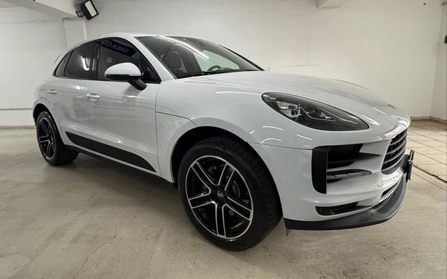 PORSCHE Macan 2.0