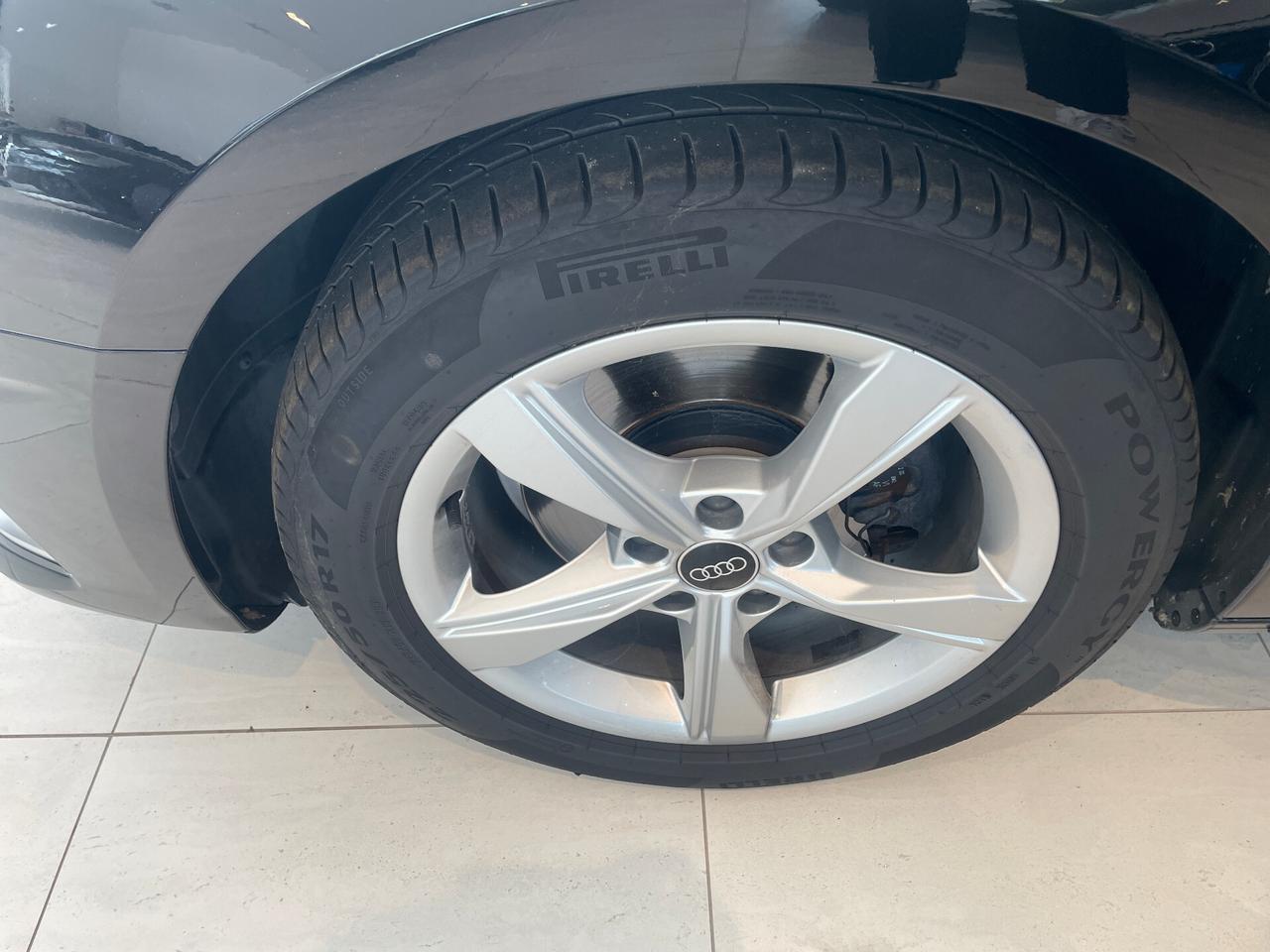 Audi A4 30 TDI/136 CV S tronic Business Advanced