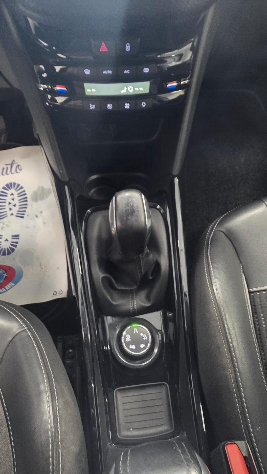 Peugeot 2008 BlueHDi 100 Allure