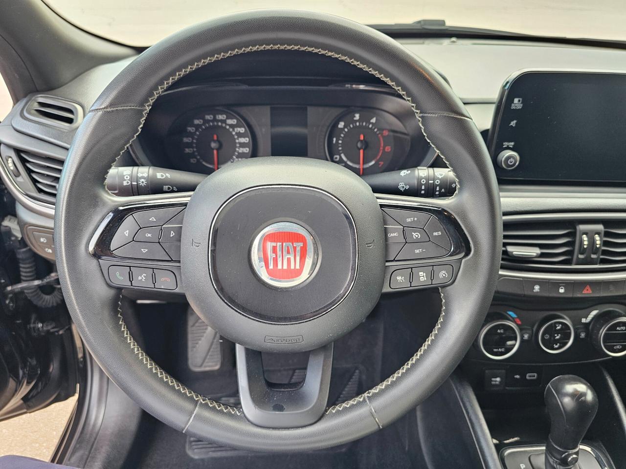 Fiat Tipo 1.6 Mjt S&S DCT SW S-Design black edition