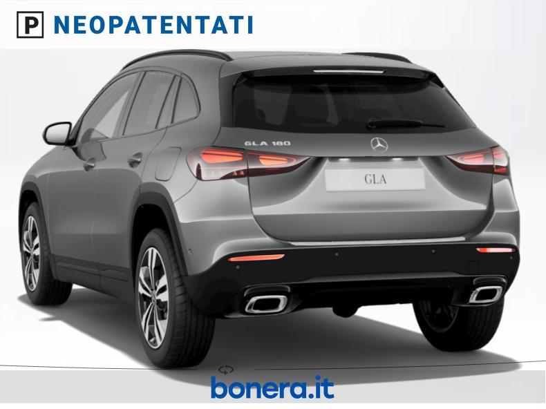 Mercedes GLA 180 180 Progressive Extra 7G-DCT