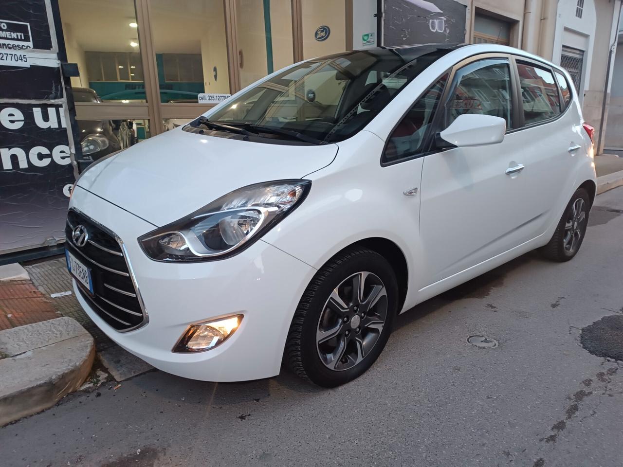 Hyundai iX20 1.4 CRDI 90 CV XPOSSIBLE TETTO APRIBILE FULL