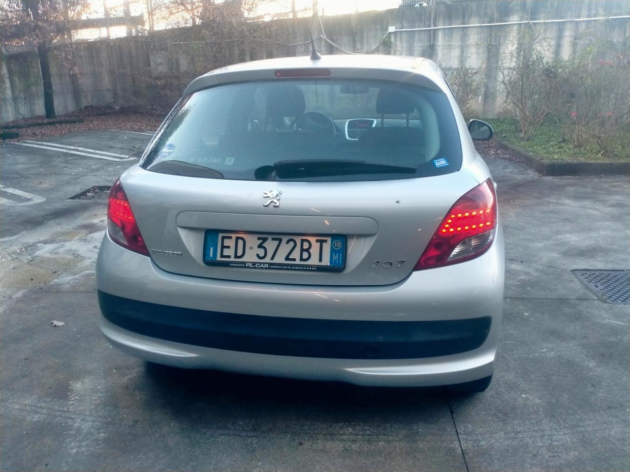 Peugeot 207 1.4 HDi 70CV FAP 5p. X Line
