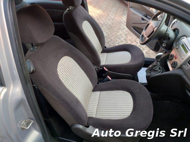 LANCIA Ypsilon 1.2 Oro