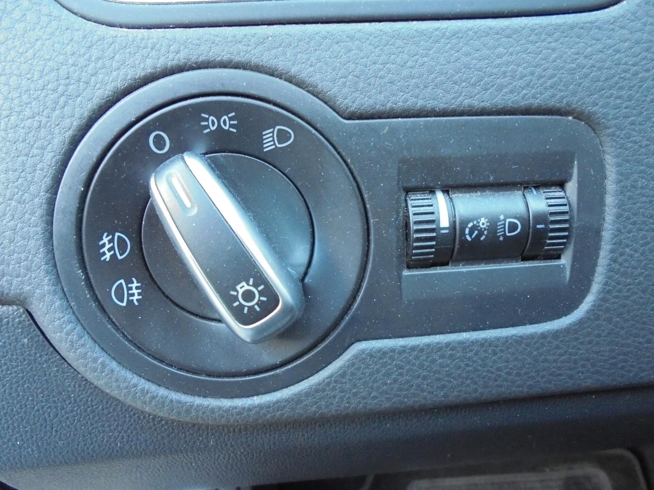 VOLKSWAGEN POLO 1.2 70CV COMFORTLINE 5P UNIPROPRIETARIO NEOPATENTATI