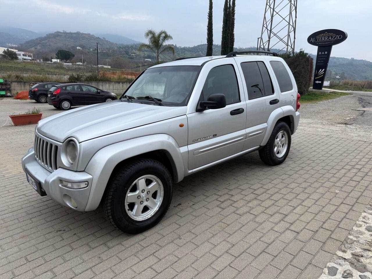 Jeep Cherokee 2.8 CRD Limited gancio traino