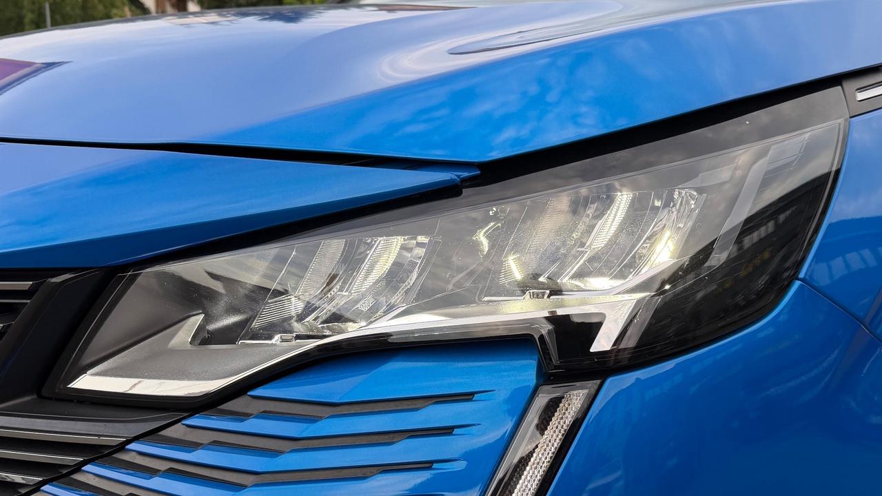 PEUGEOT 3008 1.5 BLUEHDI ACTIVE BUSINESS 131CV - FULL LED, VIRTUAL COCKPIT, NEOPATENTATI