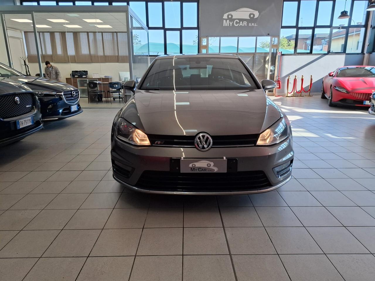 Volkswagen Golf R-Line Benzina Automatica