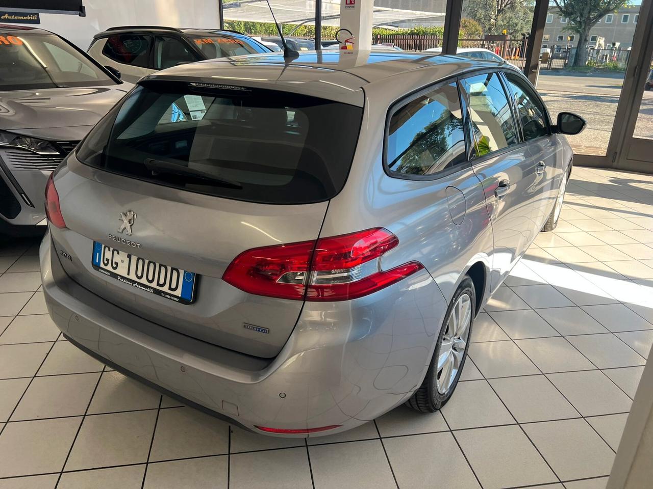 Peugeot 308 BlueHDi 150 S&S SW Allure