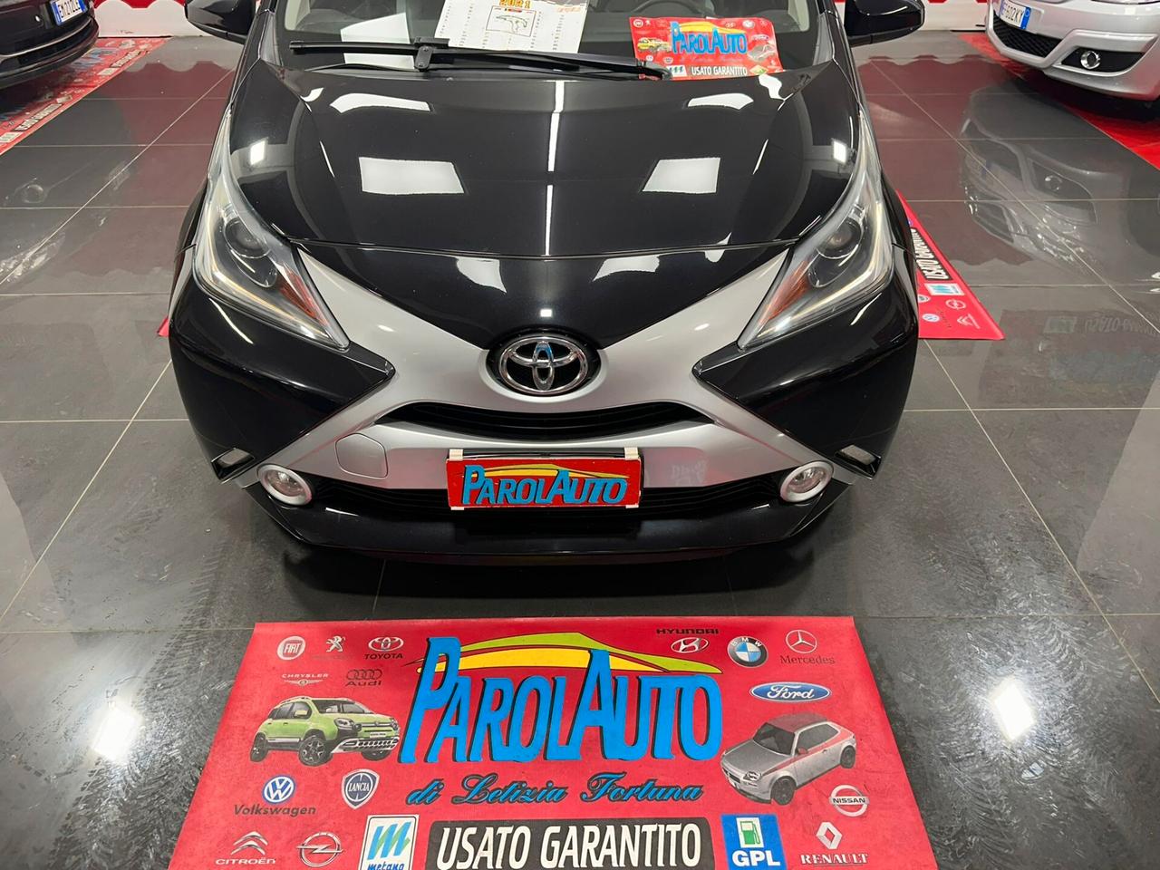 Toyota Aygo 1.0 VVT-i 69 CV x-BLACK - 2016